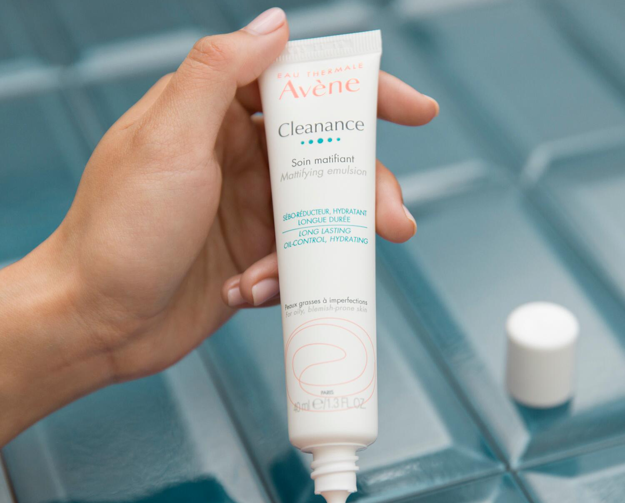Do you want a smooth and well-groomed face? Choose Avène Cleanance Matte Face Emulsion