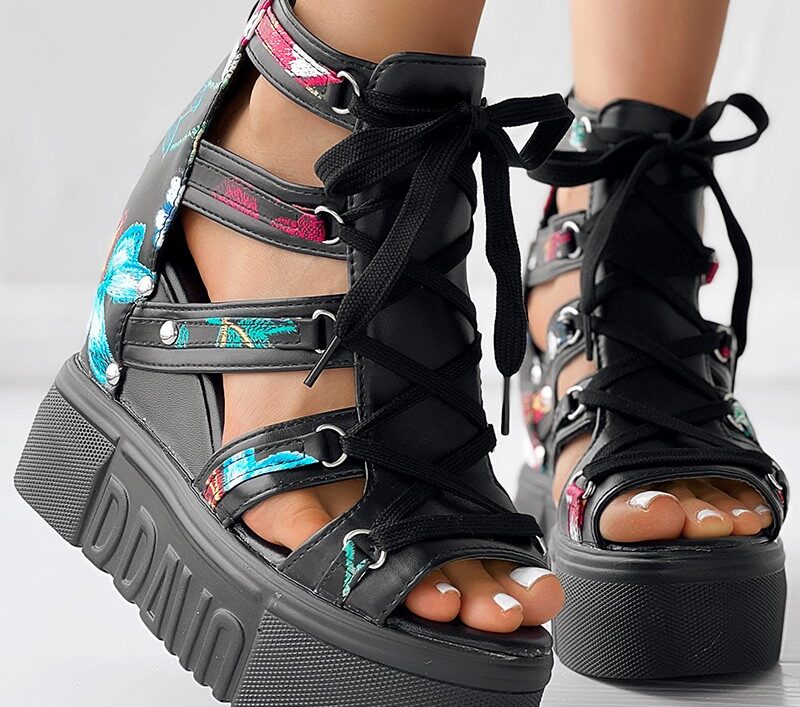 Floral Pattern Lace-up Platform Wedge Sandals