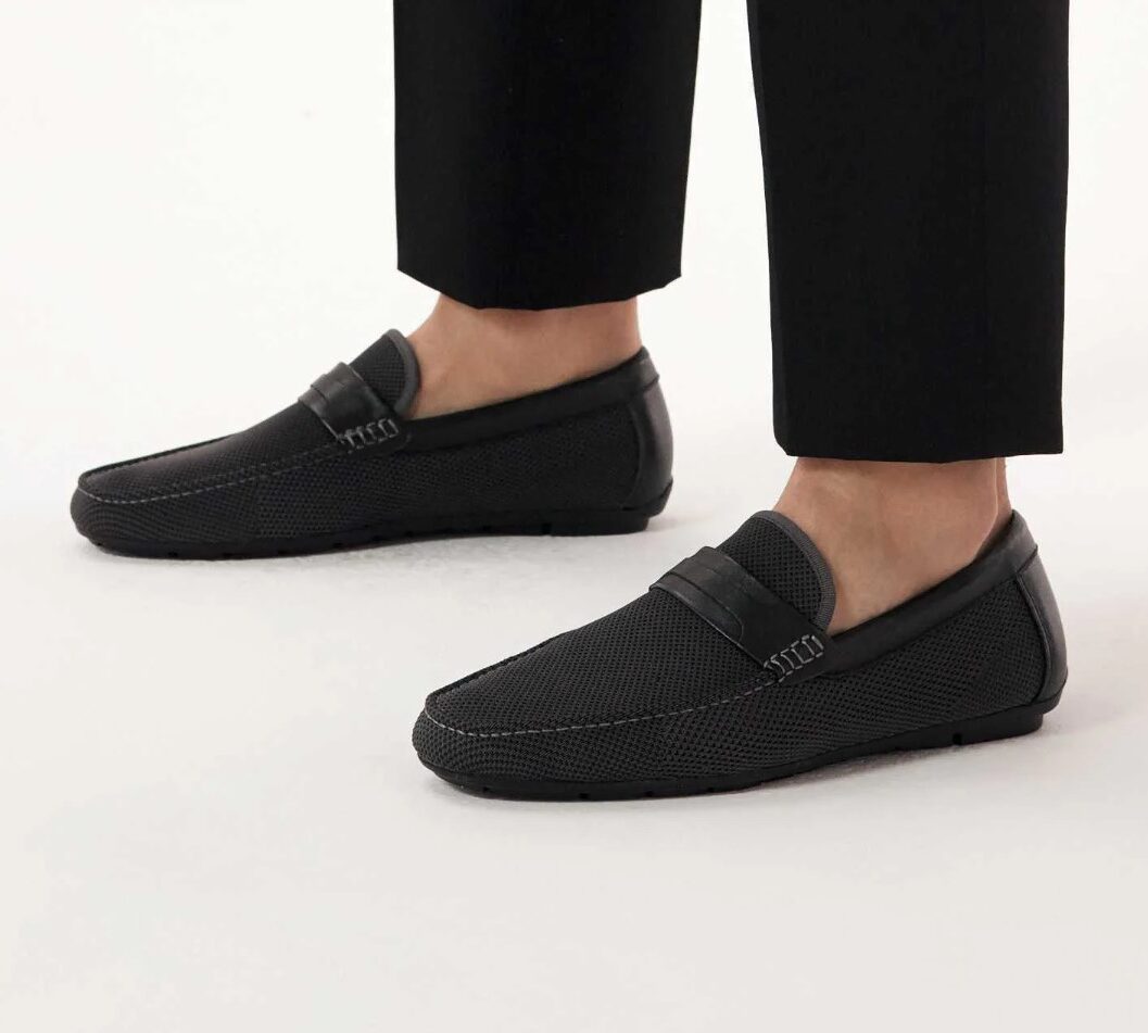 Kazar Men's Black Moccasins