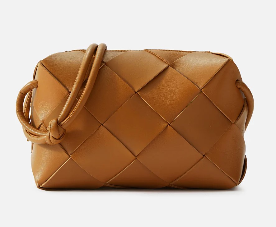 Bottega Veneta’s Finest—The Bag That Redefines Luxury.