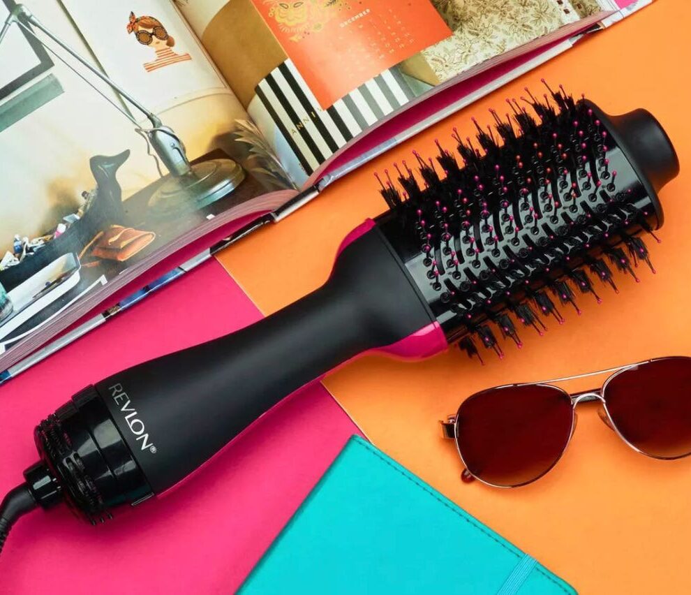 Get Stunning Hair Quickly with Revlon’s Highly Acclaimed Blow-Dryer Brush – It’s Worth Every Bit of the Hype!
