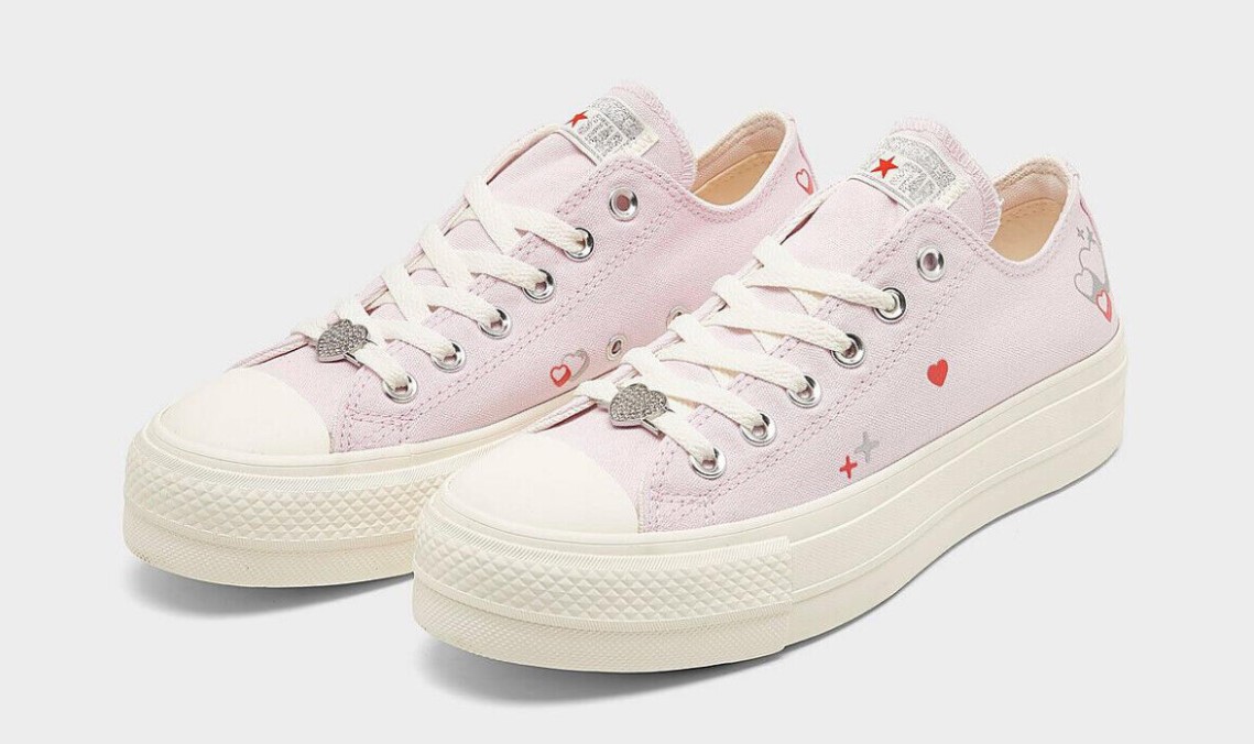 Chuck Taylor All Star Lift LITTLE 2000S LOVE Low-top