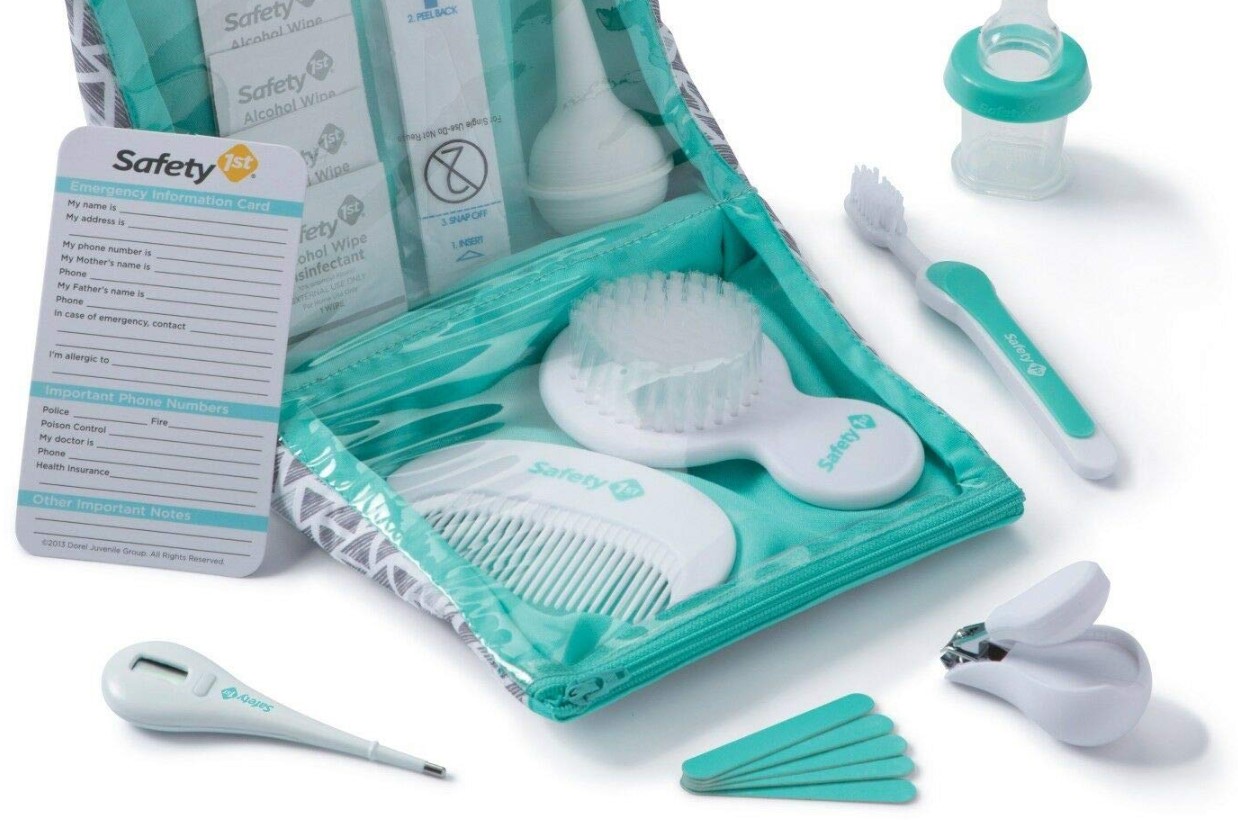 Safety 1st Deluxe 25-Piece Baby Healthcare and Grooming Kit