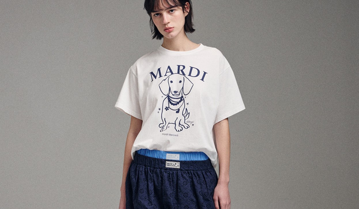 TSHIRT SWING THE TAIL DDANJI PEARL NECKLACE_IVORY NAVY