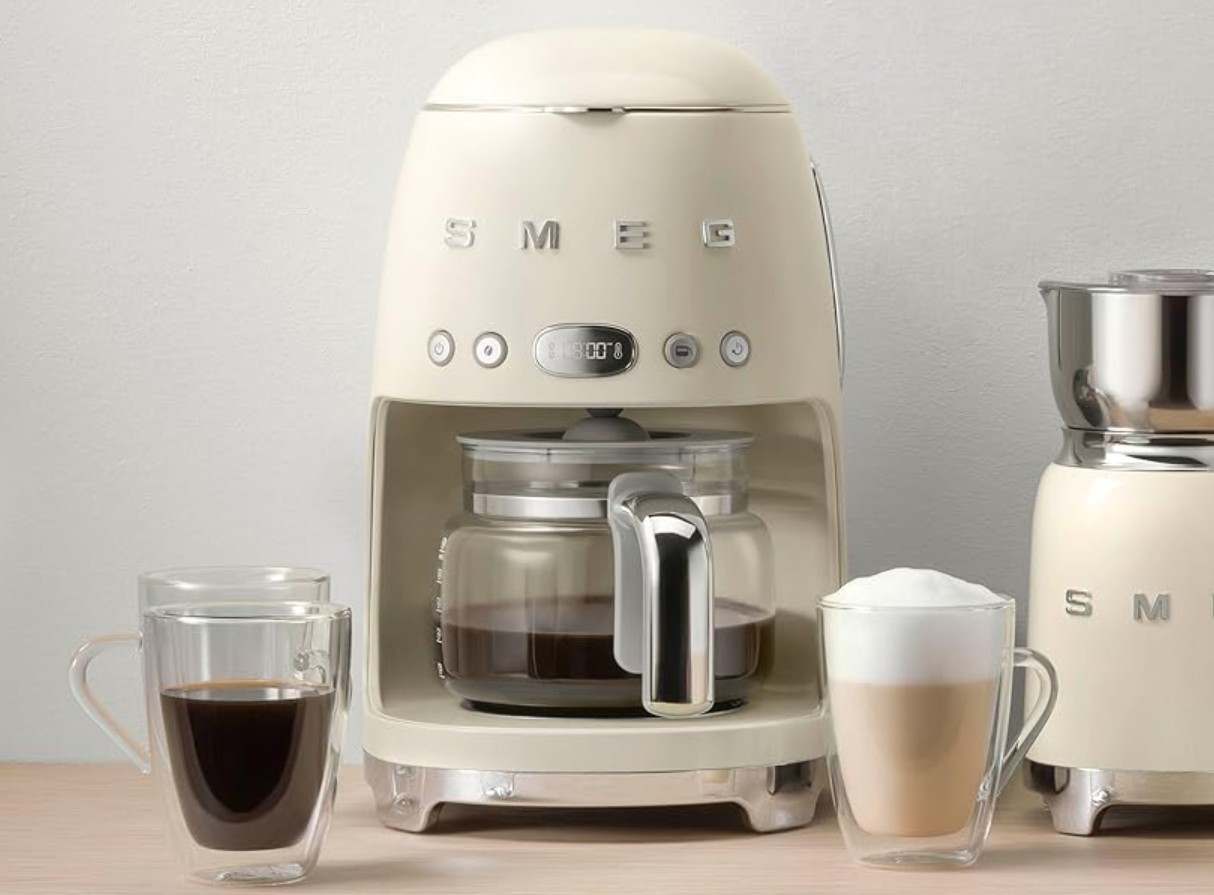 SMEG Retro Coffee Maker (DCF02)
